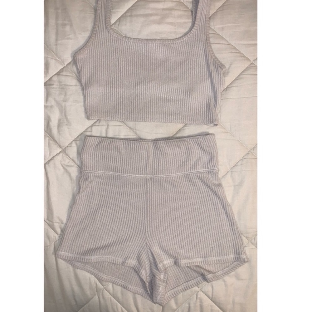 Abercrombie and Fitch Set
